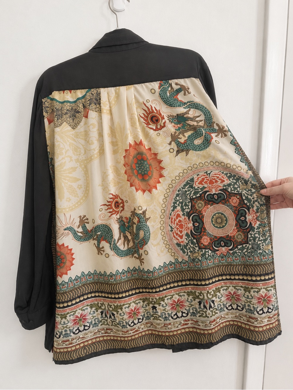 Johnny Was 100% Silk Dragon Print Button Front Blouse Shirt Black Size M